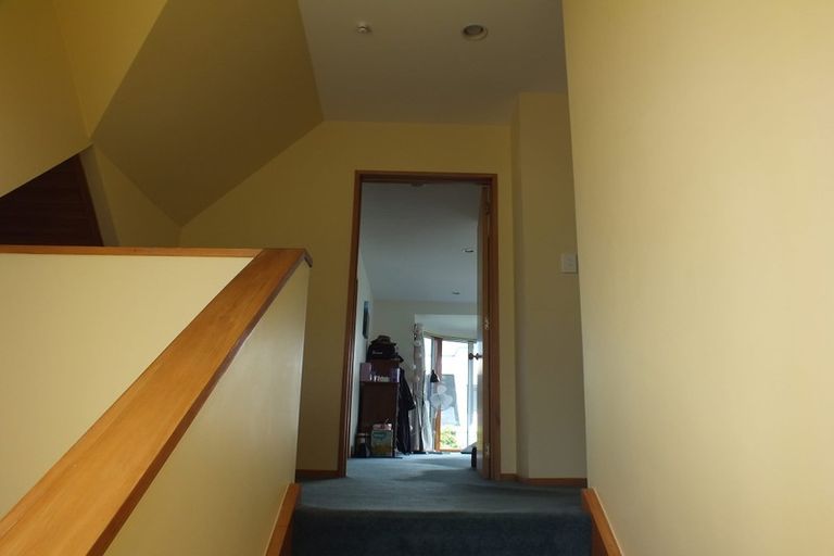 Photo of property in 11 Brockhall Lane, Avonhead, Christchurch, 8042