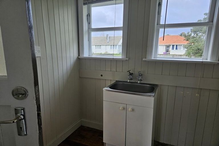 Photo of property in 10 Tyne Street, Roslyn, Palmerston North, 4414