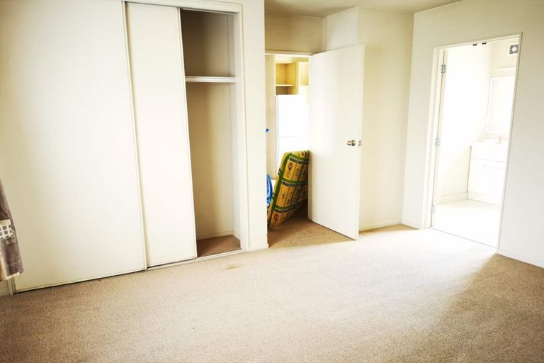 Photo of property in 2b/8 Crown Lynn Place, New Lynn, Auckland, 0600