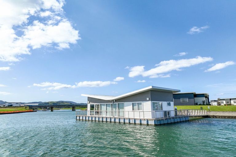Photo of property in 23 Dorsal Close, Whitianga, 3510