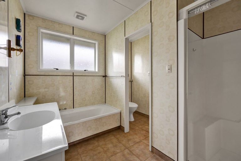 Photo of property in 9 Oberon Street, Stratford, 4332