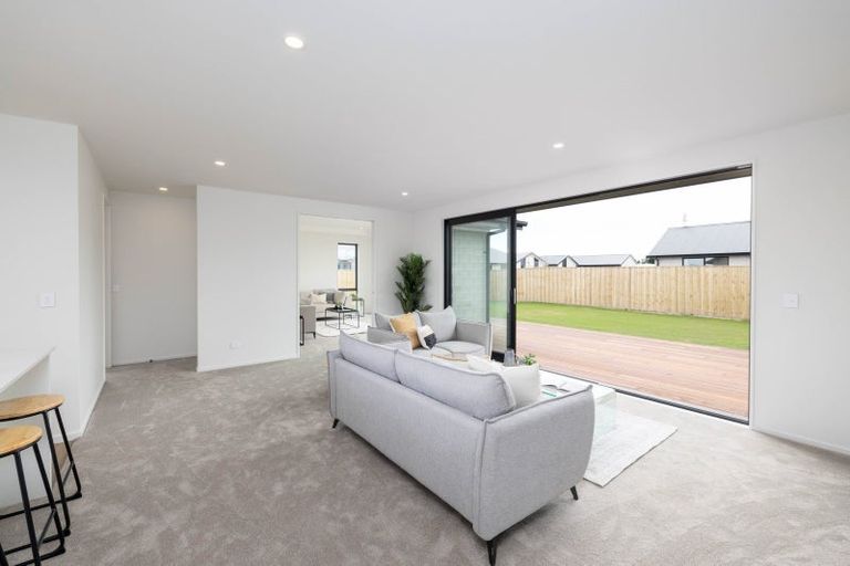 Photo of property in 10 Greenwood Place, Amberley, 7410