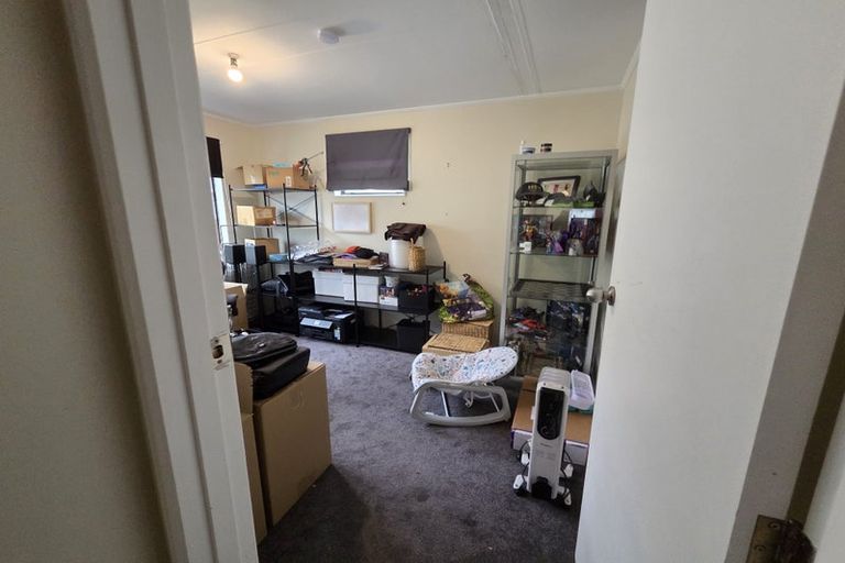 Photo of property in 13 Alton Grove, Masterton, 5810