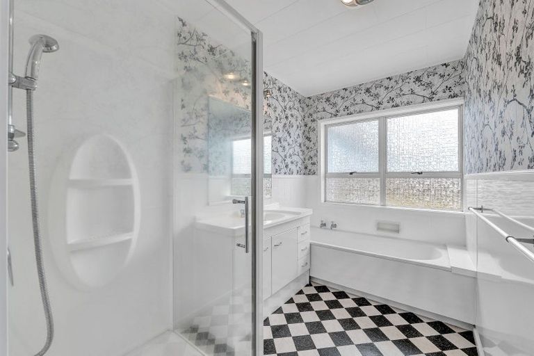 Photo of property in 5 Hori Street, Vogeltown, New Plymouth, 4310