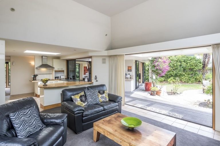 Photo of property in 11a Nathan Avenue, Paraparaumu Beach, Paraparaumu, 5032