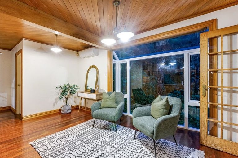 Photo of property in 102a Miromiro Road, Normandale, Lower Hutt, 5010