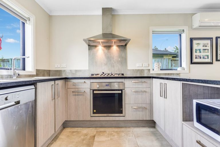 Photo of property in 14 Patatee Terrace, Baverstock, Hamilton, 3200