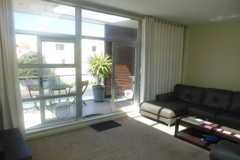 Photo of property in 306u1 Evans Bay Parade, Hataitai, Wellington, 6021