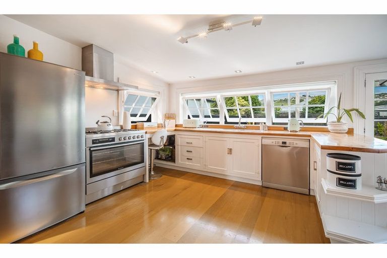 Photo of property in 14 Martin Avenue, Beckenham, Christchurch, 8023