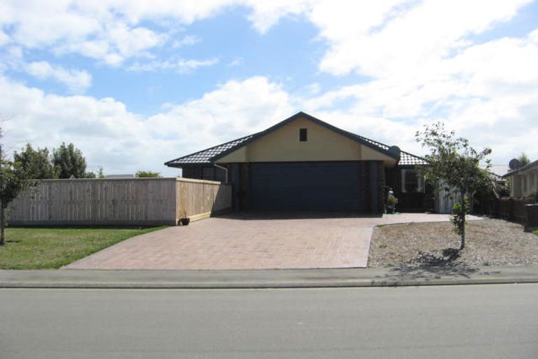 Photo of property in 16 Michelangelo Drive, Rolleston, 7614