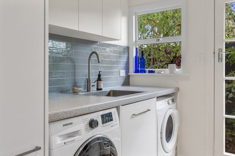 Photo of property in 2 Heberden Avenue, Sumner, Christchurch, 8081