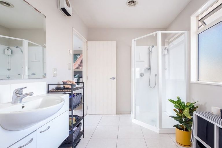 Photo of property in 21 Cadogan Street, Sydenham, Christchurch, 8023