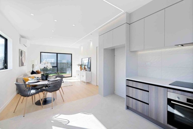 Photo of property in 35 Turret Lane, Hobsonville, Auckland, 0616