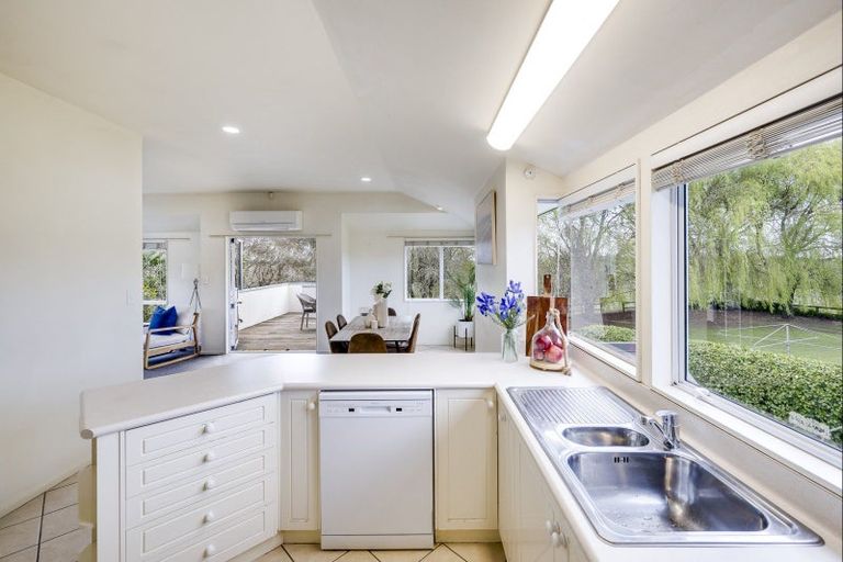 Photo of property in 495 Lawn Road, Clive, Hastings, 4180