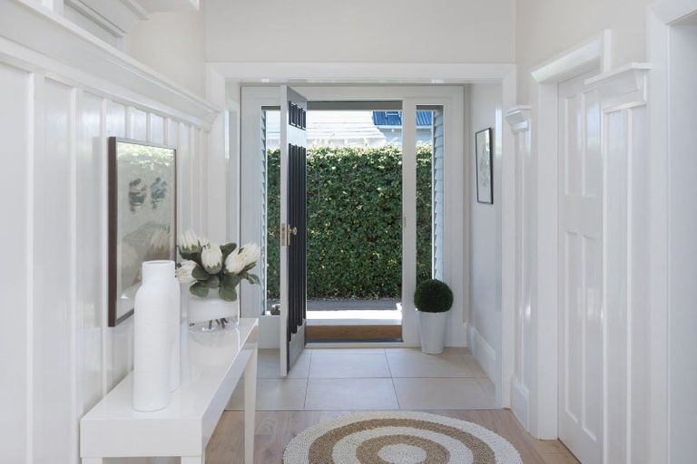 Photo of property in 16 Brenchley Avenue, Strowan, Christchurch, 8052