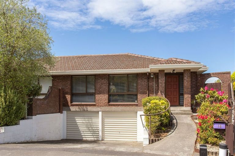 Photo of property in 18 Rembrandt Place, Burnside, Christchurch, 8053