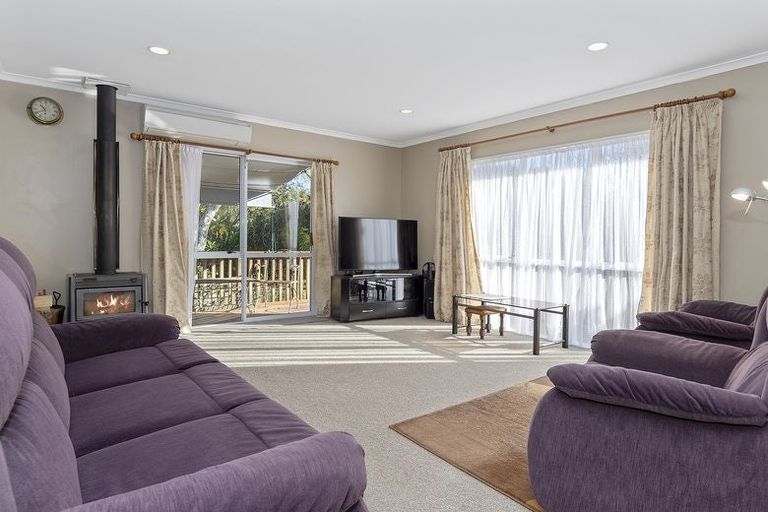 Photo of property in 205 Waitaha Road, Welcome Bay, Tauranga, 3112