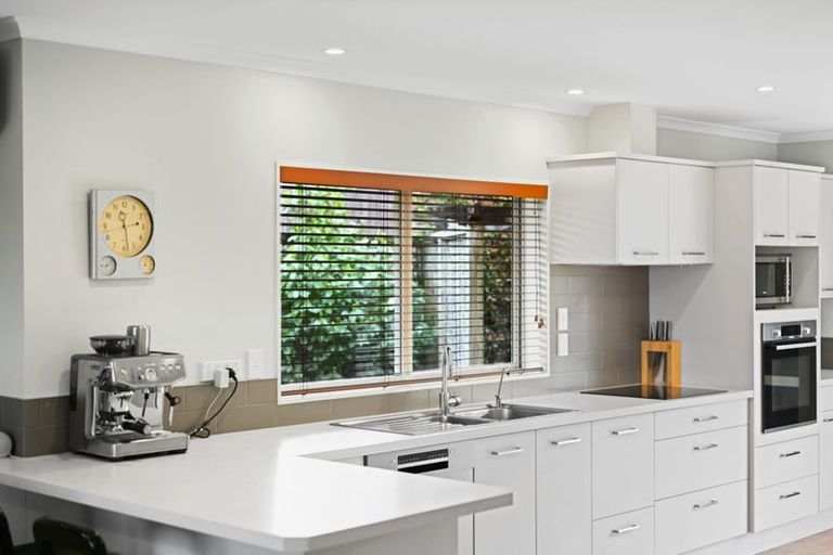 Photo of property in 56 Ayrshire Drive, Grandview Heights, Hamilton, 3200