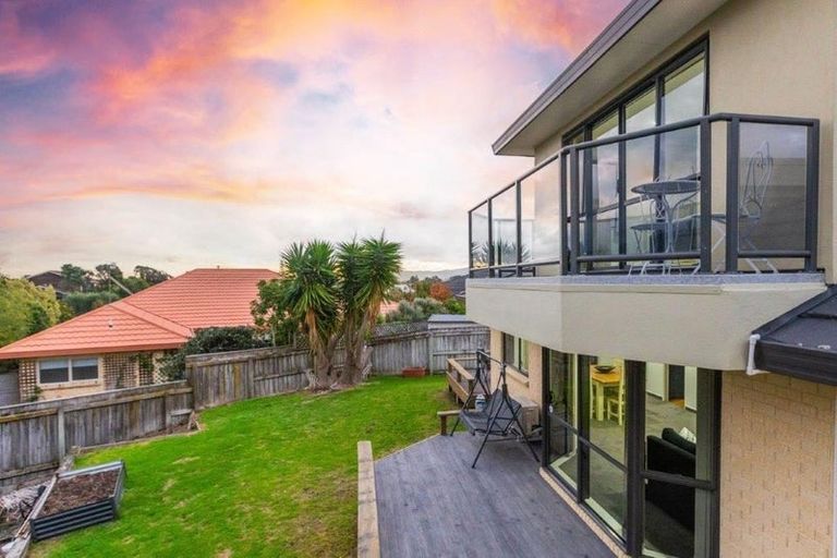 Photo of property in 6 Shearwater Rise, Paraparaumu Beach, Paraparaumu, 5032