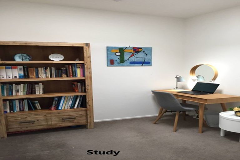 Photo of property in 53 Saddleback Grove, Karori, Wellington, 6012