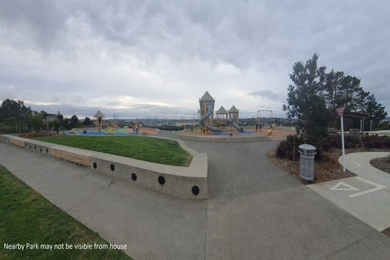 Photo of property in 6 Keiha Crescent, Massey, Auckland, 0614