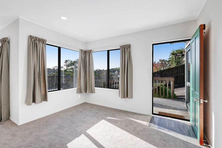 Photo of property in 14b Kestrel Heights, Arkles Bay, Whangaparaoa, 0932