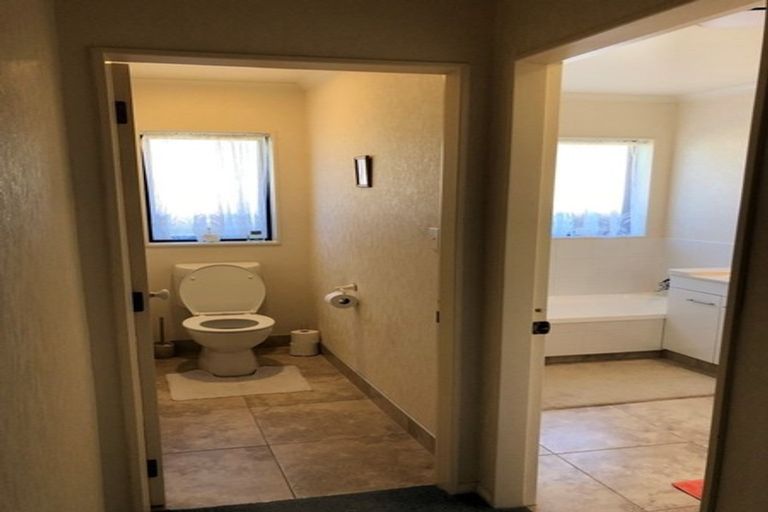 Photo of property in 9 Sequoia Grove, Mount Maunganui, 3116