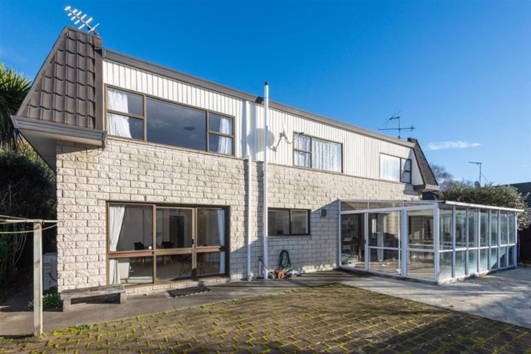 Photo of property in 11 Jamell Place, Avonhead, Christchurch, 8042