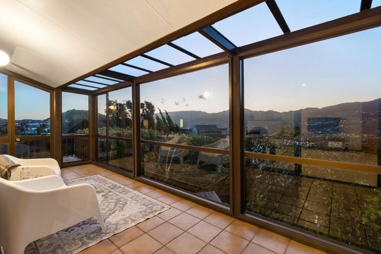 Photo of property in 15 Indira Place, Khandallah, Wellington, 6035