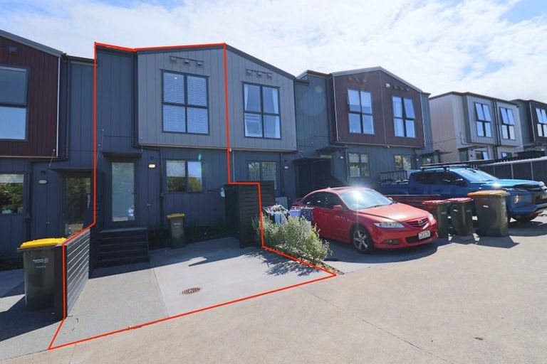 Photo of property in 34 Salvia Lane, Totara Park, Auckland, 2019