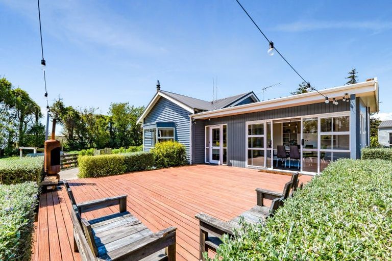 Photo of property in 1233 Egmont Road, Egmont Village, New Plymouth, 4372