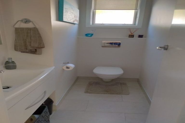 Photo of property in 30 Manor Drive, Stokes Valley, Lower Hutt, 5019