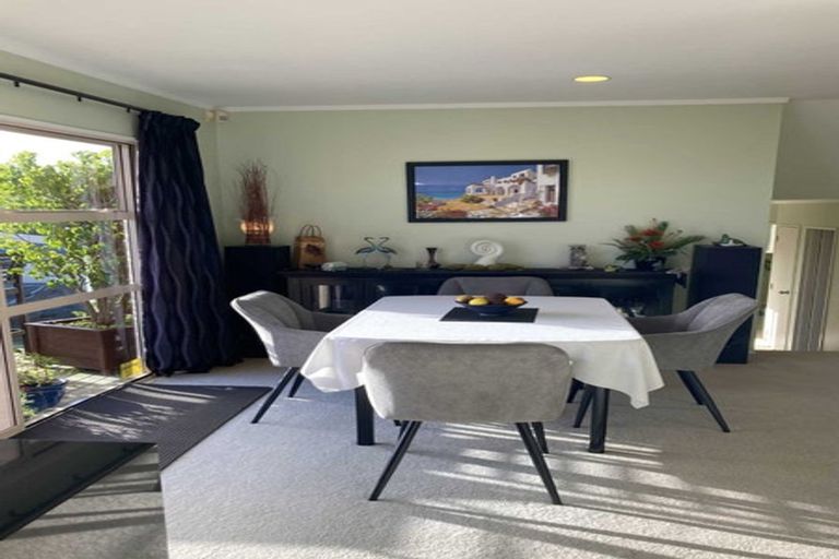 Photo of property in 2/71 Balmain Road, Birkenhead, Auckland, 0626