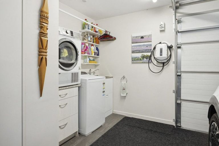 Photo of property in 17 Awa Toru Drive, Fairfield, Dunedin, 9018