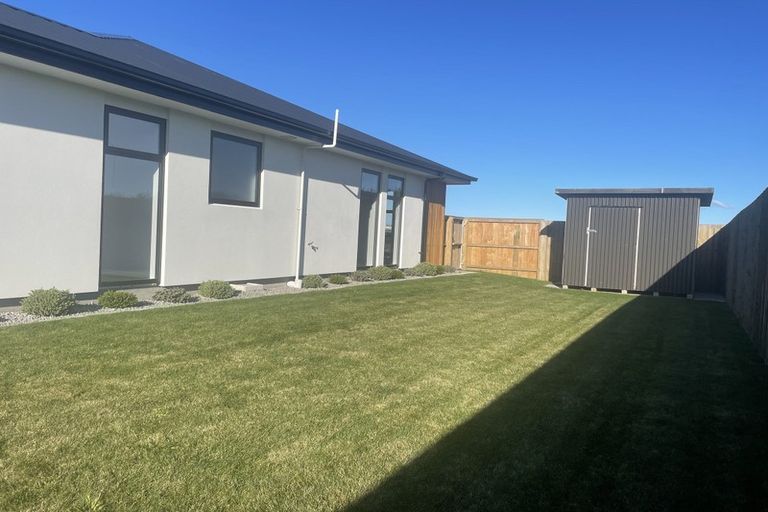 Photo of property in 92 Petries Road, Woodend, 7610