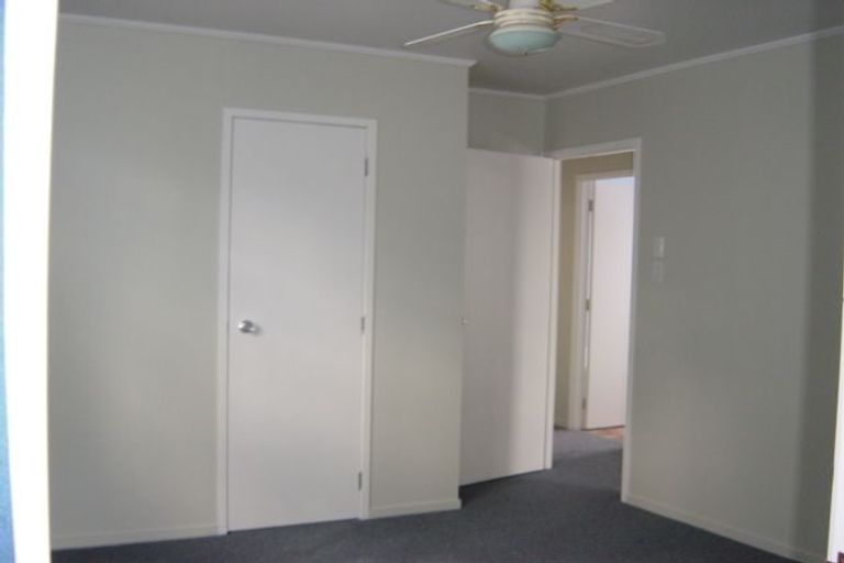 Photo of property in 12 Edwin Freeman Place, Ranui, Auckland, 0612