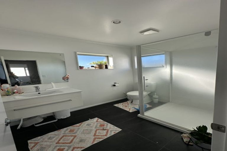 Photo of property in 24 Trelawny Terrace, Grenada Village, Wellington, 6037