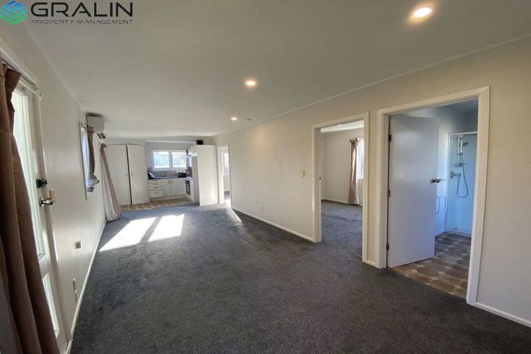 Photo of property in 27 Rimu Street, New Lynn, Auckland, 0600