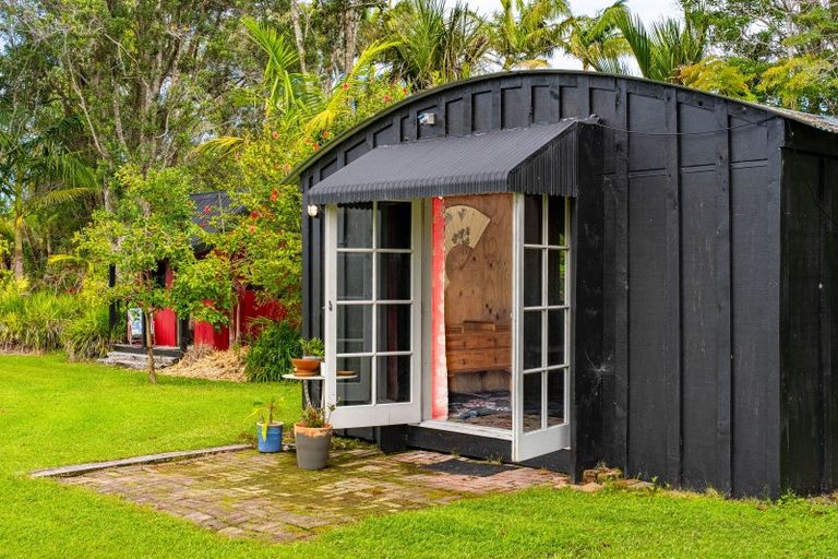 Photo of property in 334 Cove Road, Waipu, 0582