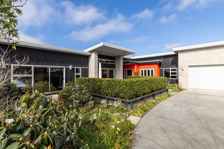 Photo of property in 24a Ferry Road, Clive, 4102