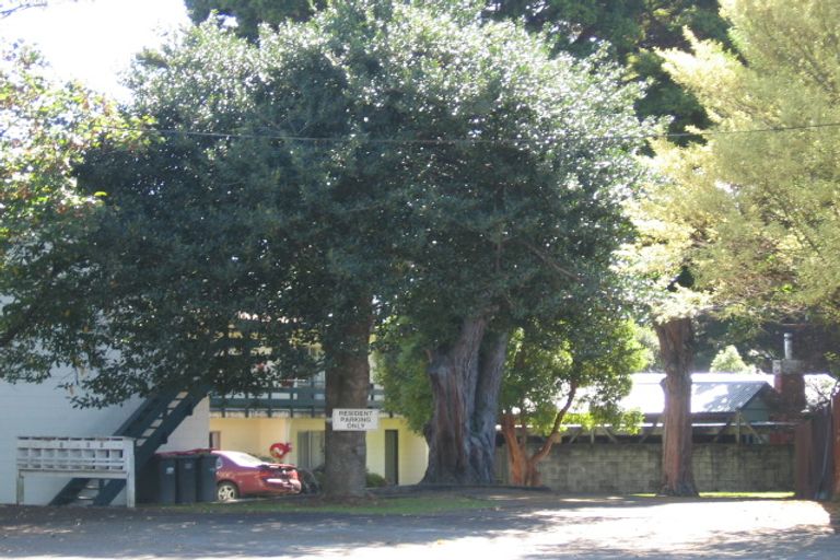 Photo of property in 4/12 Wood Street, Wallaceville, Upper Hutt, 5018