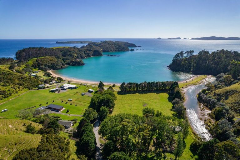 Photo of property in Mahinepua Road, Kaeo, 0478