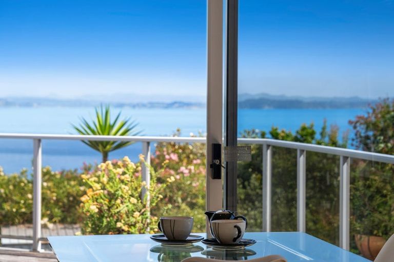 Photo of property in 1326 Whangaparaoa Road, Army Bay, Whangaparaoa, 0930