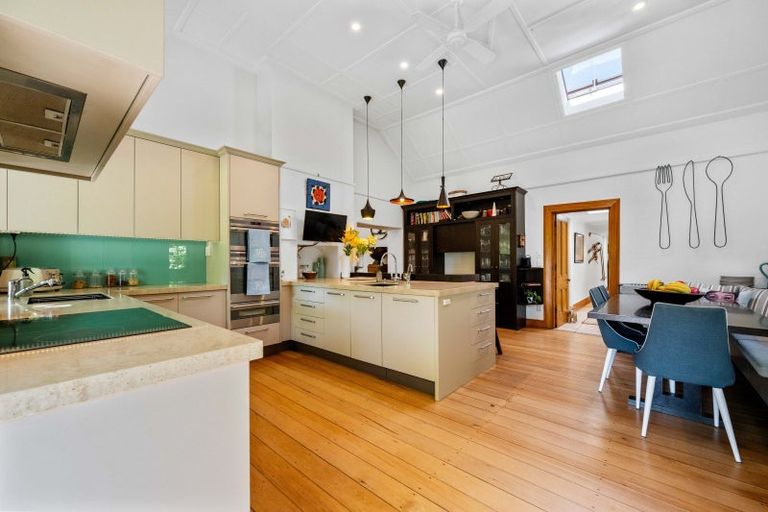 Photo of property in 94 Middleton Road, Upper Riccarton, Christchurch, 8041