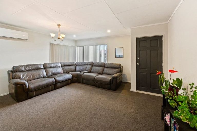 Photo of property in 2/1 Bledisloe Street, Papatoetoe, Auckland, 2104