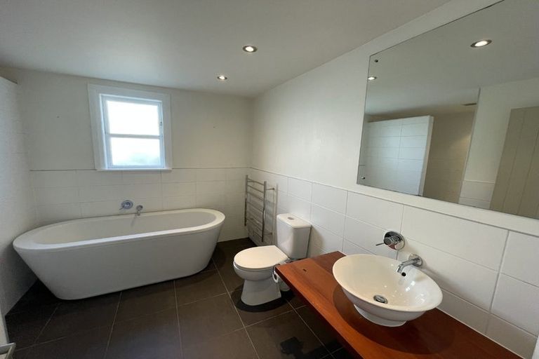 Photo of property in 20 South Street, Petone, Lower Hutt, 5012