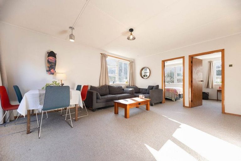 Photo of property in 10 Dell Road, Raumati South, Paraparaumu, 5032