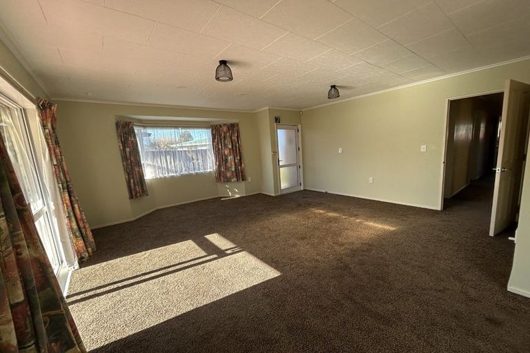 Photo of property in 8 Hogg Crescent, Masterton, 5810