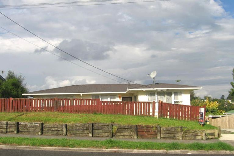 Photo of property in 243 Glengarry Road, Glen Eden, Auckland, 0602
