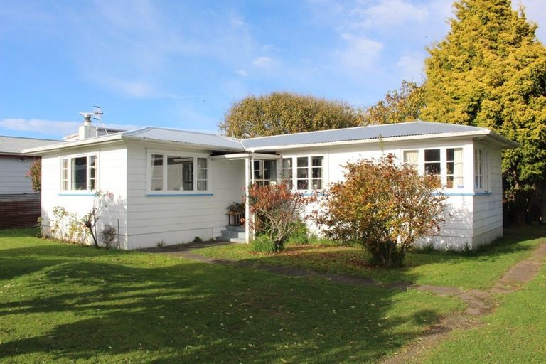 Photo of property in 54 Norbiton Road, Foxton, 4814